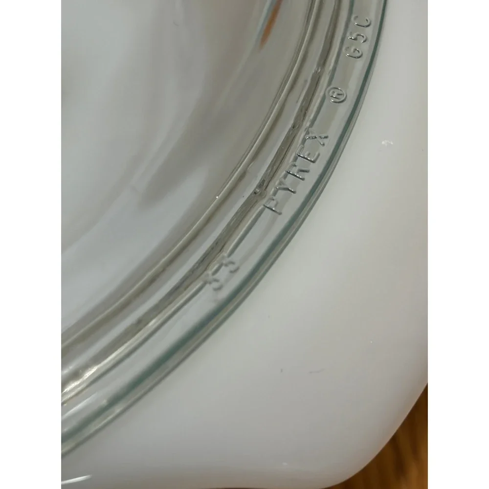 Vintage Pyrex Blue Cornflower Round Casserole Dish with Glass Lid Milk Glass